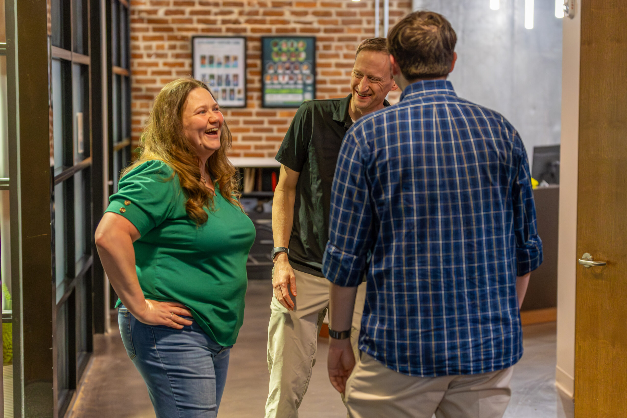Dr. Nicole Snyder with participants at Battledecks Improv event.